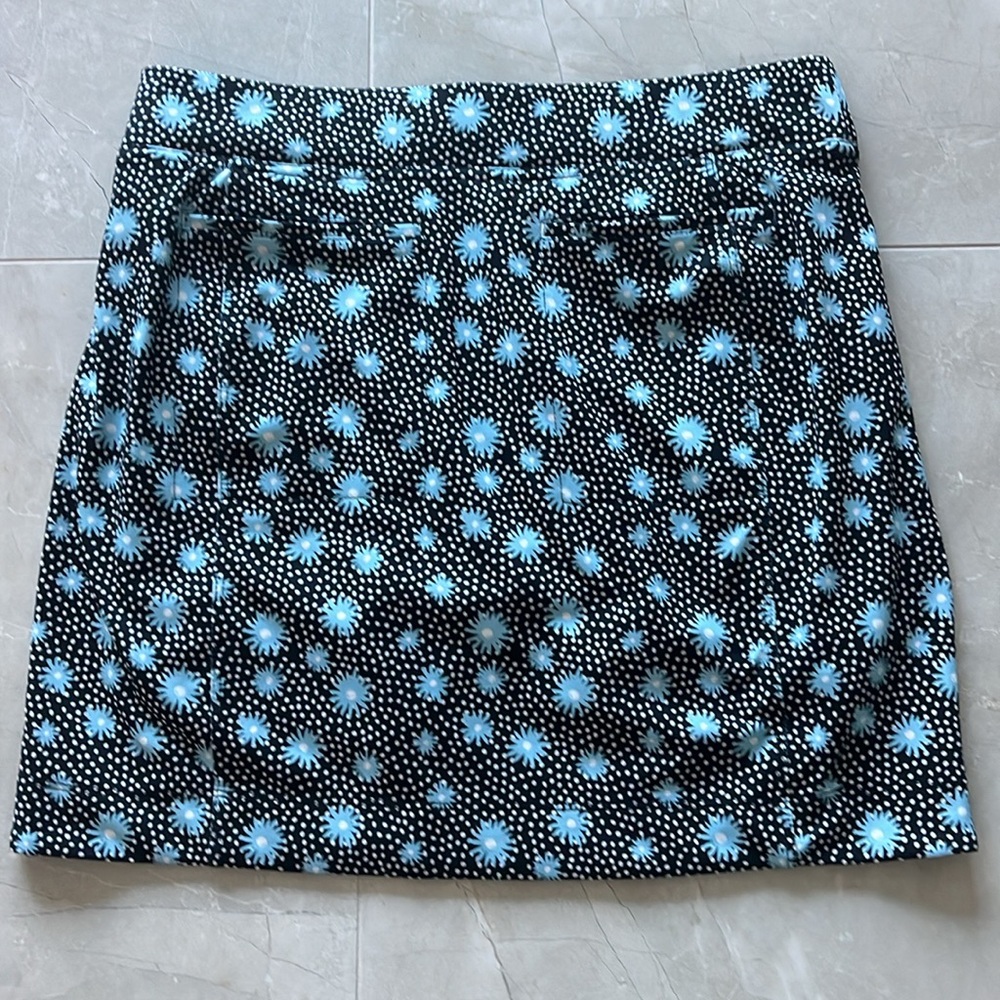 Belyn Key Woman’s Athletic Skort - Picture 3 of 4